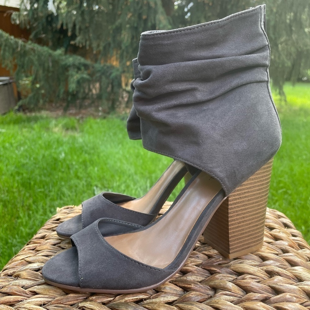 NEW Open Toe Block Heel Slouch Ankle Turtleneck Booties Back Zipper Closure